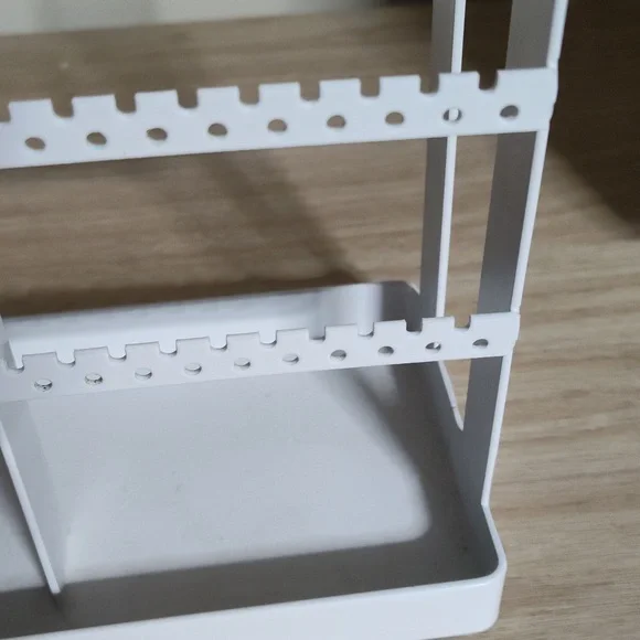 Elegant White and Wood Jewelry Stand - Picture 4 of 6